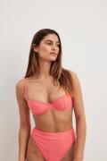 NA-KD Swimwear Bikinitrosa med hög midja - Pink