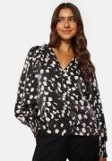 Object Collectors Item Omika L/S Top Black AOP: Sandshell 42