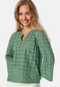 Happy Holly Broderie Anglaise Blous Green 48/50