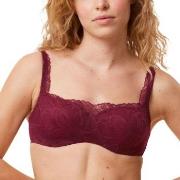 Triumph BH Body Make-Up Illusion Lace Balconette Vinröd B 75 Dam