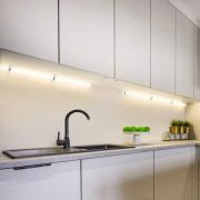 OSRAM LED-bänklampa Linear Angle, vit, sensor, 35 cm