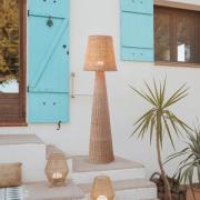 Newgarden LED-laddningsbar golvlampa Lola, träfärgad, rotting, IP54