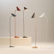 Vibia LED-golvlampa I.Cono, rödbrun, höjd 127 cm, 2 700 K