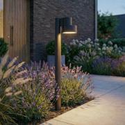 Lucande LED-väglampa Elune, matt svart, IP44, höjd 77 cm