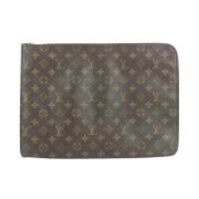 Louis Vuitton Vintage Använd koppling, Th0994, Tillverkad i Frankrike,...