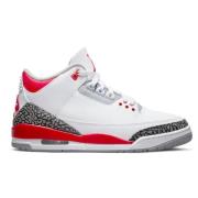 Jordan Retro Fire Red Sneakers 2022 Multicolor, Herr
