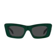 Prada Solglasögon med kattögonform och elegant design Green, Dam