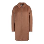 Hevo Coats Brown, Dam