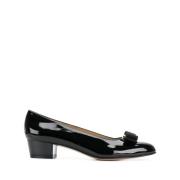 Salvatore Ferragamo Svarta Lackläder Platta Skor Black, Dam