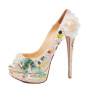 Christian Louboutin Pre-owned Pre-owned Satin klackskor Beige, Dam