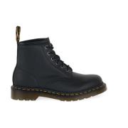 Dr. Martens 101 Svarta Nappa Läderstövlar Black, Dam