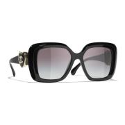 Chanel Svarta solglasögon med originalfodral Black, Dam