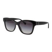 Chanel Stiliga solglasögon med unik design Black, Dam