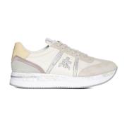 Premiata Beige Sneakers med Rhinestone Dekoration Beige, Dam