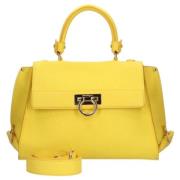 Salvatore Ferragamo Pre-owned Pre-owned Tyg axelremsvskor Yellow, Dam
