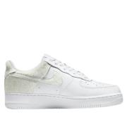 Nike Begränsad upplaga vita ponnyhår sneakers White, Dam