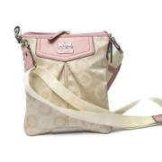 Coach Pre-owned Pre-owned Tyg axelremsvskor Beige, Dam