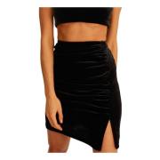 Undress Code Sammet Mini Kjol med Sidoslits Black, Dam