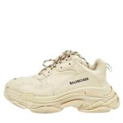 Balenciaga Vintage Pre-owned Tyg sneakers Beige, Dam