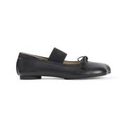 MM6 Maison Margiela Svarta Ballerinaskor Elegant Stil Skor Black, Dam