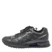 Louis Vuitton Vintage Pre-owned Tyg sneakers Black, Herr