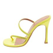 Amina Muaddi Pre-owned Pre-owned Satin sandaler Yellow, Dam