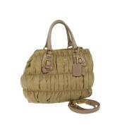 Prada Vintage Pre-owned Nylon handvskor Beige, Dam