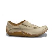 Clarks Fabulous Free Slip-On Loafers för kvinnor Beige, Dam