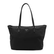 Emporio Armani Svart Nylon Örn Plaque Dragkedja Väska Black, Dam