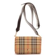 Burberry Vintage Pre-owned Canvas axelremsvskor Beige, Dam