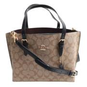 Coach Pre-owned Pre-owned Canvas handvskor Beige, Dam