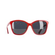 Dolce & Gabbana Pre-owned Pre-owned Plast solglasgon Red, Dam