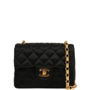 Chanel Vintage Pre-owned Satin chanel-vskor Black, Dam