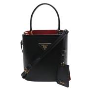 Prada Vintage Pre-owned Laeder axelremsvskor Black, Dam