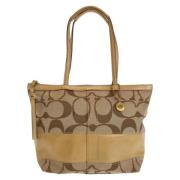 Coach Pre-owned Pre-owned Canvas axelremsvskor Beige, Dam