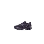 New Balance Svarta Sneakers med Mockadetaljer Black, Dam