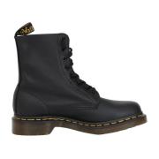 Dr. Martens Svarta läderankelstövlar Black, Dam