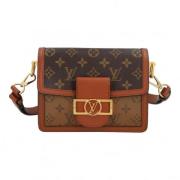 Louis Vuitton Vintage Pre-owned Canvas crossbodyvskor Brown, Dam