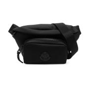 Moncler Svart Vattentät Läder Väska med Logotyp Black, Unisex