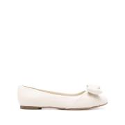 Salvatore Ferragamo Nude Neutrals Ballerina Skor Beige, Dam