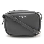 Balenciaga Vintage Pre-owned Laeder crossbodyvskor Gray, Dam