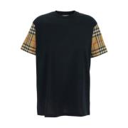 Burberry Svart T-shirt med Vintage Check Motif Black, Dam