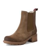 Chelsea boots