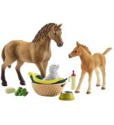 Schleich Horse Club - 13 cm - Sarahs Pleje Af Dyreunger 42432