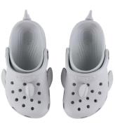 Crocs Sandaler - Classic+ IAM Shark Clog T - AtmosfÃ¤r