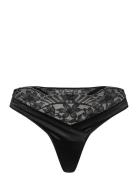 Poppy String R Black Hunkemöller