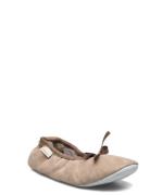 Saga Tofflor Beige Shepherd