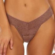 Hanky Panky Trosor 2P Daily Lace Low Rise Thong Plommon nylon One Size...