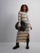 Pieces - Stickade klänningar - Sandshell Dark Grey Melange - Pcnonna L...