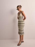 Vero Moda - Stickade klänningar - Birch W. Black - Vmminou Sl Calf Len...